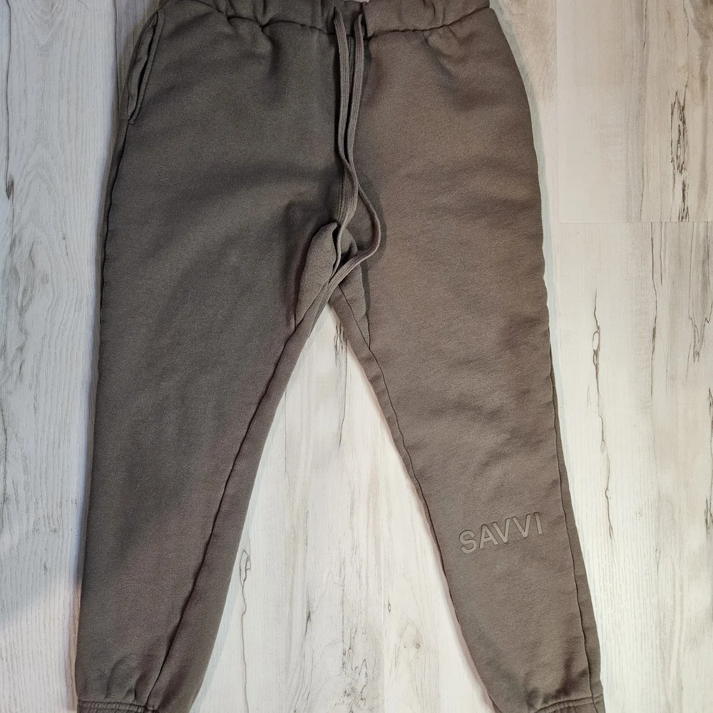 Savvi Truffle Oversized Joggers Womens Medium Fleece Sweatpants Relaxed Lounge - Picture 2 of 11